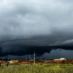 Nuvem gigante, Nimbostratus encobre Campo Grande e indica mais tempestade